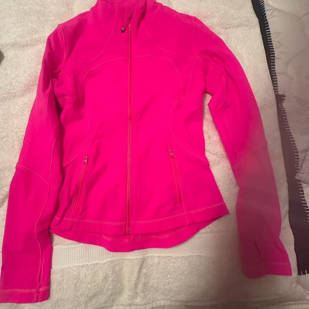 Lululemon Athletica Vibrant Pink Define Jacket, new without tag